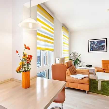 Διαμέρισμα - 2 *