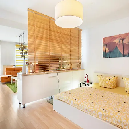 - 2 Διαμέρισμα